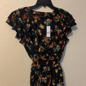 Women’s blouse w waist tie